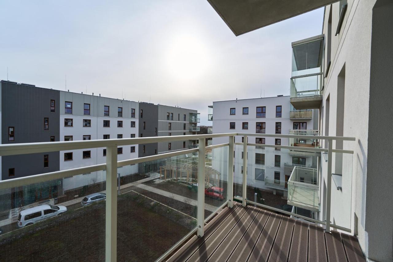 Apartment Wichrowa With Free Garage Wroclaw By Noclegi Renters Exterior photo