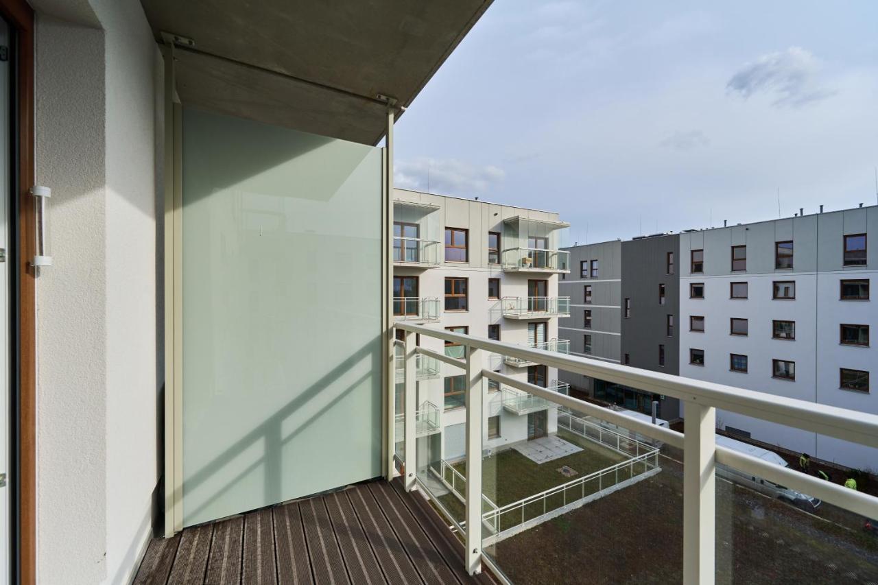 Apartment Wichrowa With Free Garage Wroclaw By Noclegi Renters Exterior photo